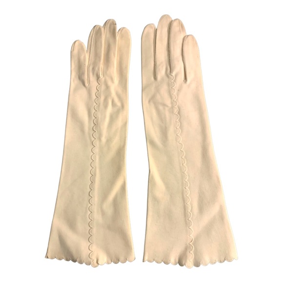 Vintage Accessories - NWOT VTG German Louis Fischi Suede Scallop Edge Accent Evening Wedding Gloves